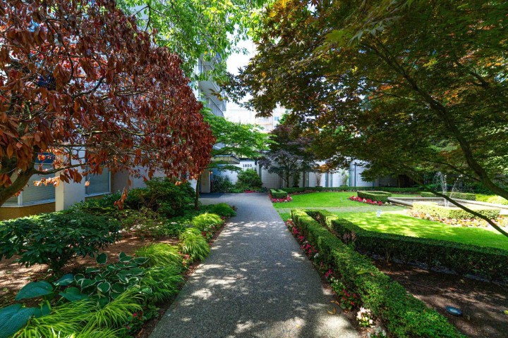 Photo 24 at 1603 - 1850 Comox Street, West End VW, Vancouver West