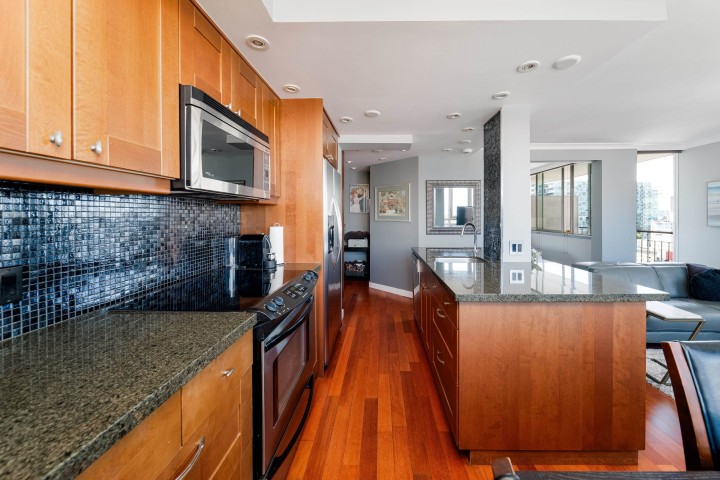 Photo 10 at 1603 - 1850 Comox Street, West End VW, Vancouver West