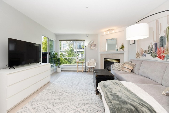 Photo 6 at 305 - 789 W 16 Avenue, Fairview VW, Vancouver West