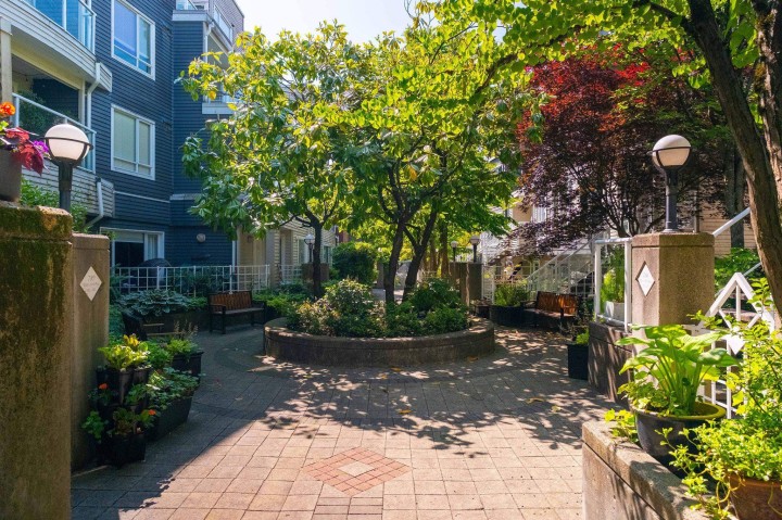 Photo 26 at 305 - 789 W 16 Avenue, Fairview VW, Vancouver West