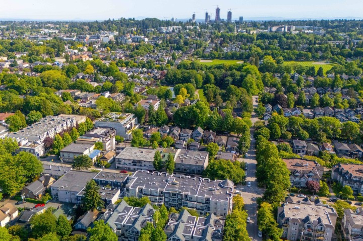 Photo 39 at 305 - 789 W 16 Avenue, Fairview VW, Vancouver West