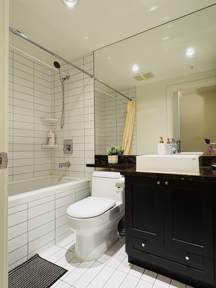 Photo 12 at 4886 Eldorado Mews, Collingwood VE, Vancouver East