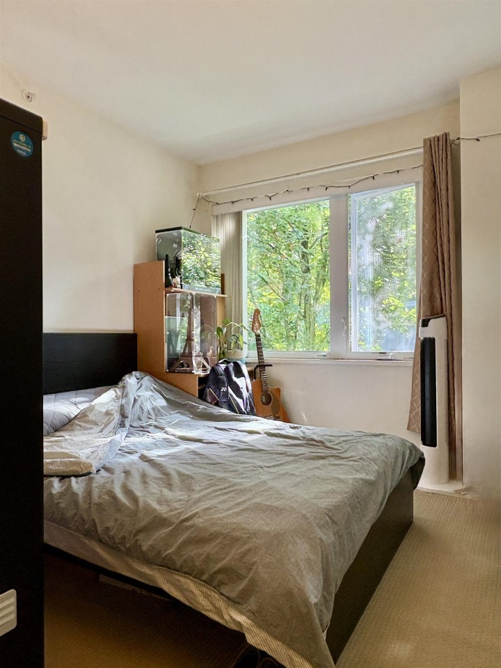 Photo 10 at 4886 Eldorado Mews, Collingwood VE, Vancouver East