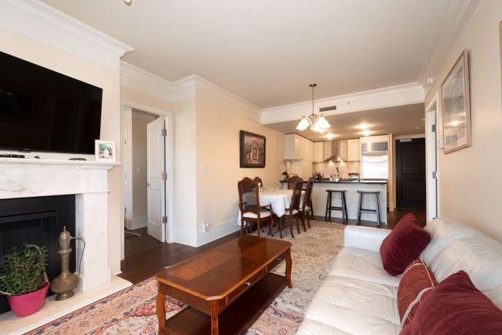 Photo 7 at 300 - 533 Waters Edge Crescent, Park Royal, West Vancouver