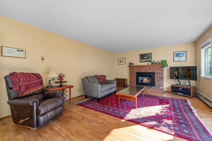 Photo 3 at 3126 W 35th Avenue, MacKenzie Heights, Vancouver West