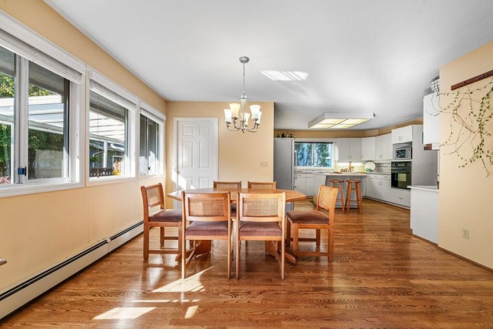 Photo 5 at 3126 W 35th Avenue, MacKenzie Heights, Vancouver West