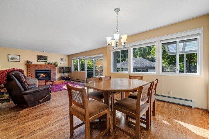 Photo 4 at 3126 W 35th Avenue, MacKenzie Heights, Vancouver West