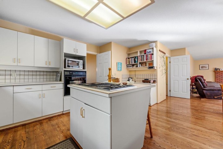 Photo 8 at 3126 W 35th Avenue, MacKenzie Heights, Vancouver West