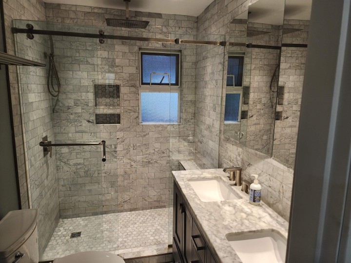 Photo 9 at 165 E 55th Avenue, South Vancouver, Vancouver East