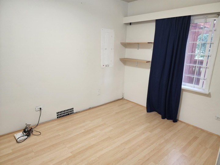 Photo 14 at 165 E 55th Avenue, South Vancouver, Vancouver East