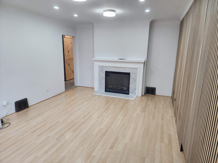 Photo 4 at 165 E 55th Avenue, South Vancouver, Vancouver East