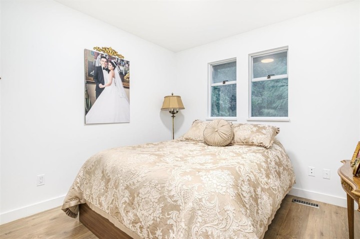 Photo 11 at 6780 Marine Drive, Whytecliff, West Vancouver