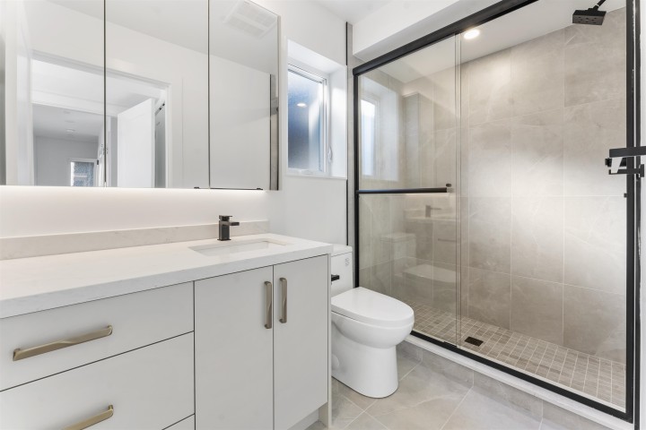 Photo 13 at 2 - 2138 W 48th Avenue, Kerrisdale, Vancouver West