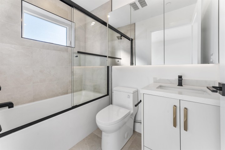 Photo 15 at 2 - 2138 W 48th Avenue, Kerrisdale, Vancouver West