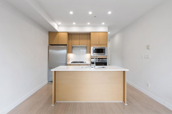 Photo 6 at 309 - 2528 Collingwood Street, Kitsilano, Vancouver West