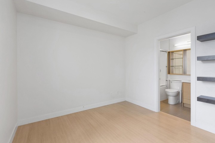 Photo 17 at 309 - 2528 Collingwood Street, Kitsilano, Vancouver West