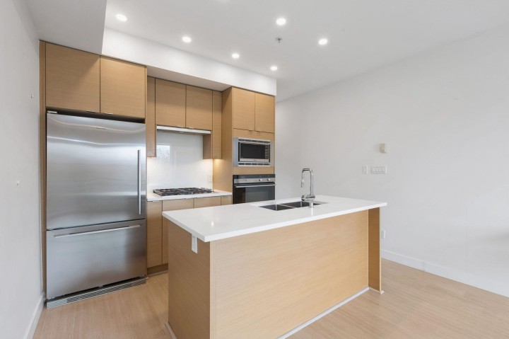 Photo 4 at 309 - 2528 Collingwood Street, Kitsilano, Vancouver West