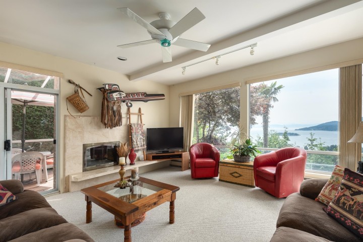 Photo 9 at 4729 Woodburn Road, Cypress Park Estates, West Vancouver