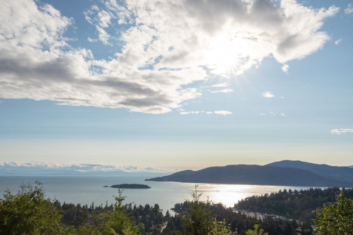 Photo 33 at 4729 Woodburn Road, Cypress Park Estates, West Vancouver