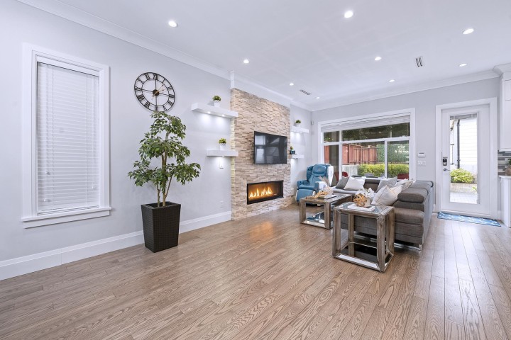 Photo 12 at 1370 Ross Road, Lynn Valley, North Vancouver