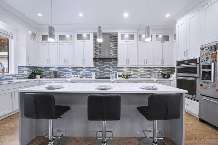 Photo 7 at 1370 Ross Road, Lynn Valley, North Vancouver