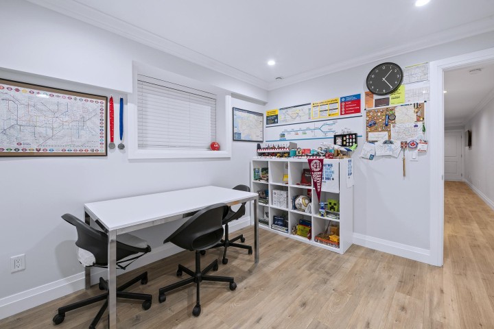 Photo 28 at 1370 Ross Road, Lynn Valley, North Vancouver