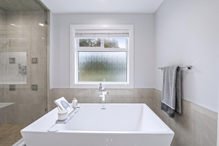 Photo 19 at 1370 Ross Road, Lynn Valley, North Vancouver