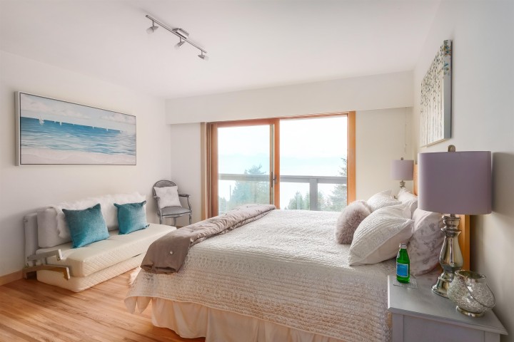 Photo 12 at 20 Oceanview Road, Lions Bay, West Vancouver