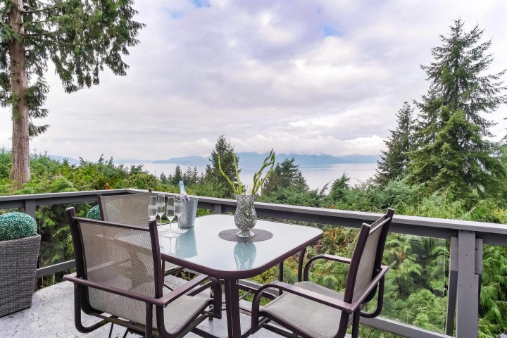 Photo 10 at 20 Oceanview Road, Lions Bay, West Vancouver