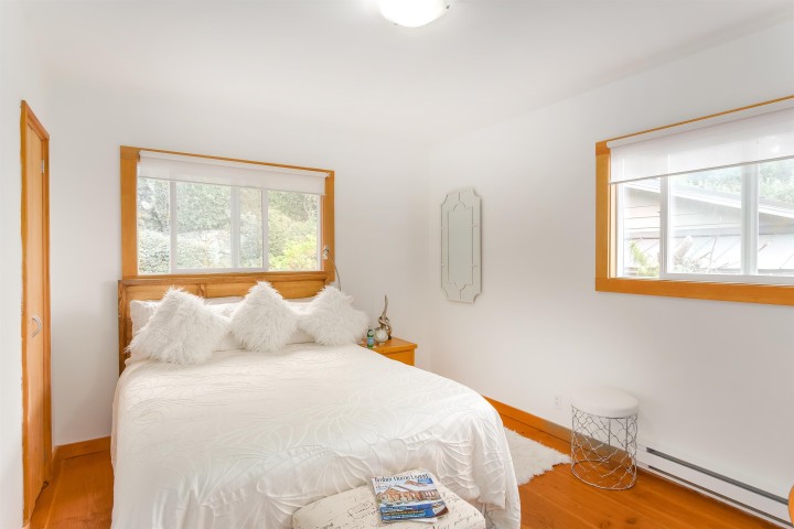 Photo 15 at 20 Oceanview Road, Lions Bay, West Vancouver