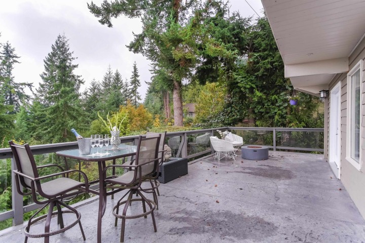 Photo 11 at 20 Oceanview Road, Lions Bay, West Vancouver