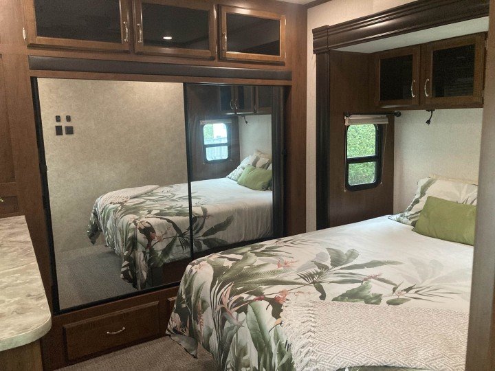 Photo 19 at 247 Tomahawk Avenue, Park Royal, West Vancouver