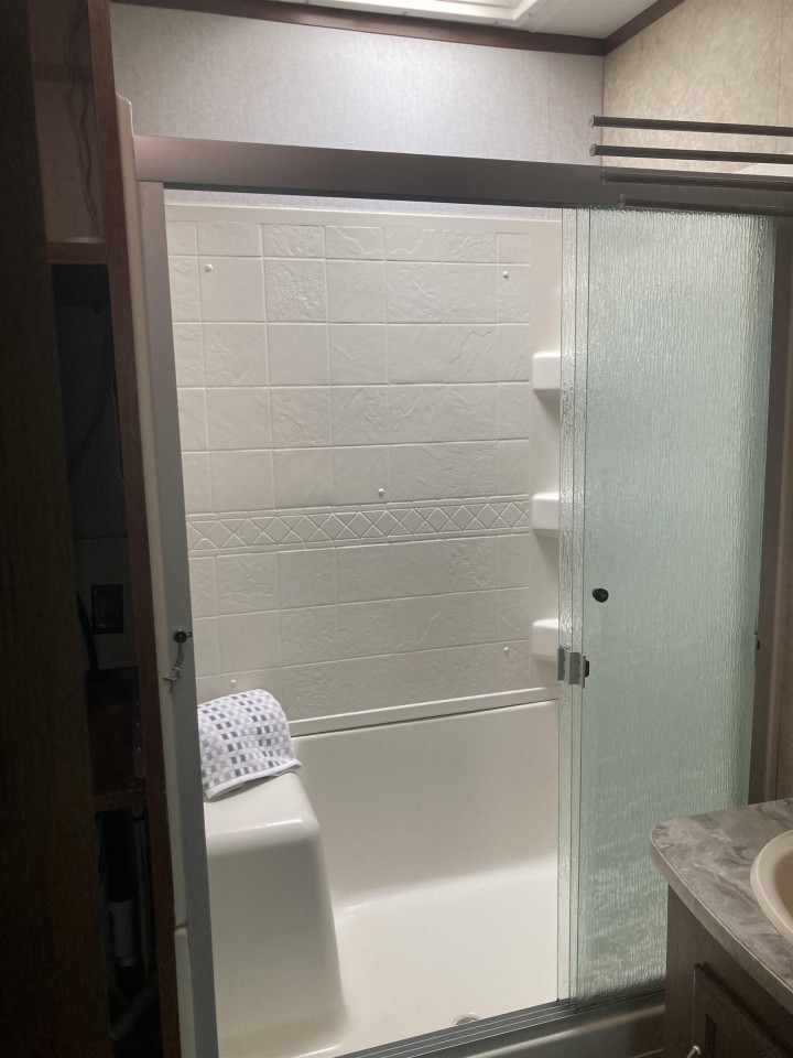 Photo 21 at 247 Tomahawk Avenue, Park Royal, West Vancouver