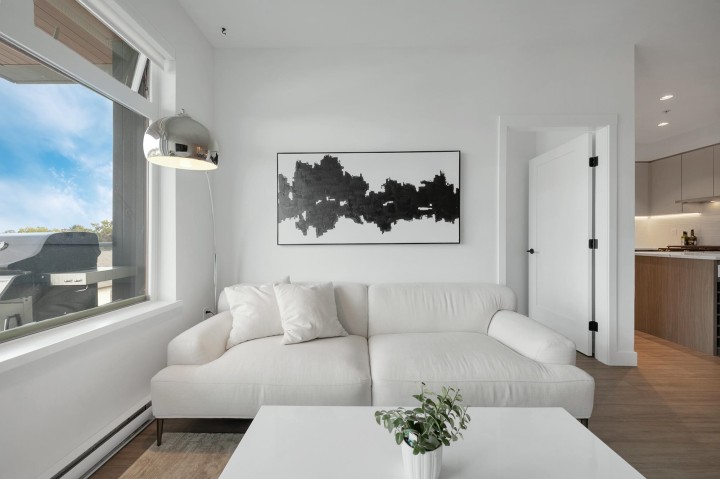 Photo 13 at 404 - 2408 Grant Street, Renfrew VE, Vancouver East