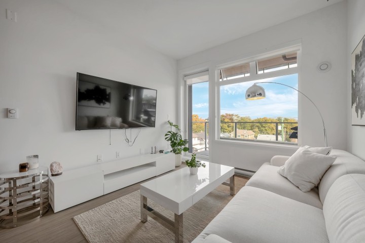 Photo 12 at 404 - 2408 Grant Street, Renfrew VE, Vancouver East