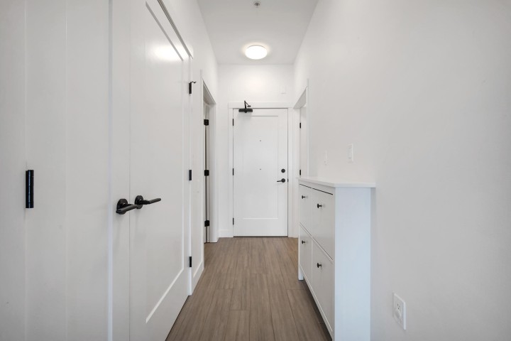 Photo 28 at 404 - 2408 Grant Street, Renfrew VE, Vancouver East