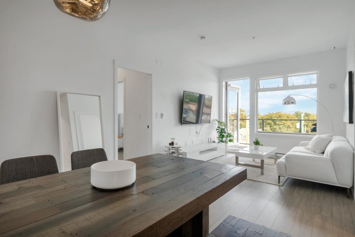 Photo 8 at 404 - 2408 Grant Street, Renfrew VE, Vancouver East