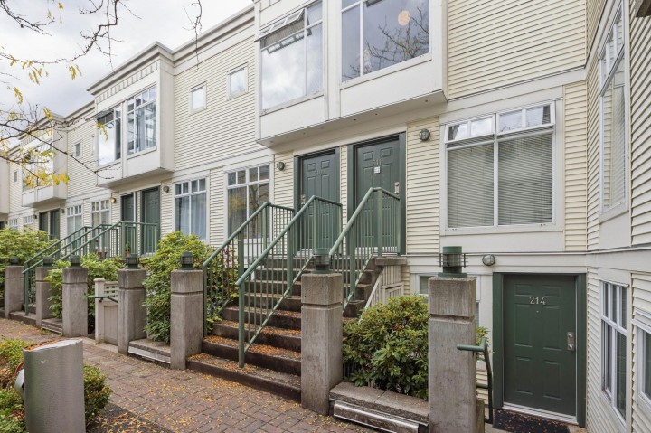 Photo 26 at 311 - 3727 W 10th Avenue, Point Grey, Vancouver West