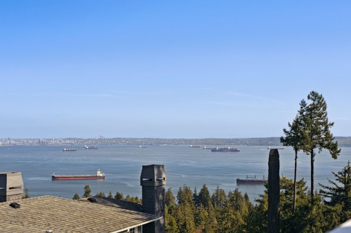 Photo 2 at 1 - 5110 Alderfeild Place, Upper Caulfeild, West Vancouver