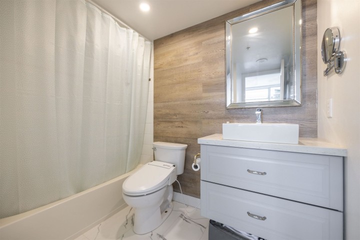 Photo 13 at 2508 - 438 Seymour Street, Downtown VW, Vancouver West