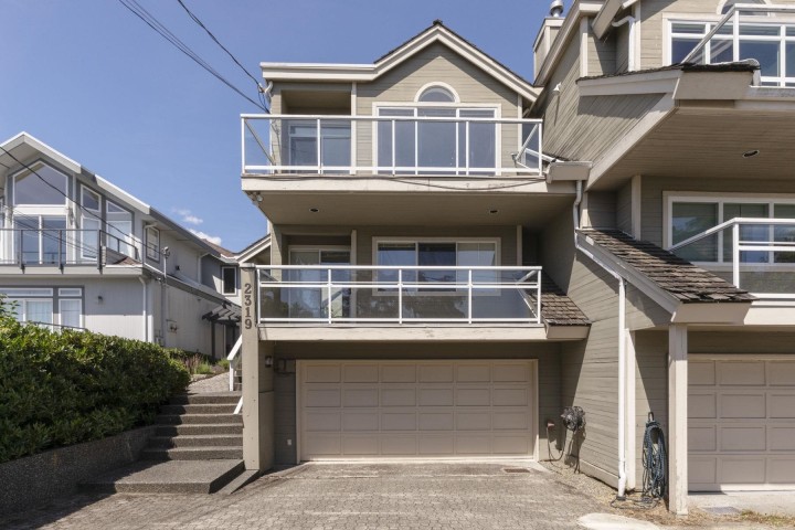 Photo 2 at 2319 Marine Drive, Dundarave, West Vancouver