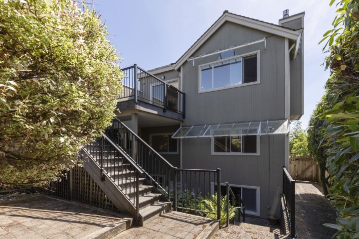 Photo 32 at 2319 Marine Drive, Dundarave, West Vancouver