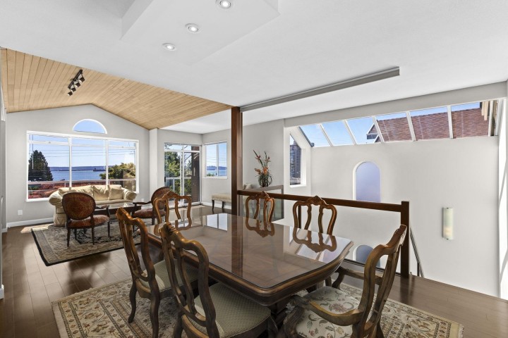 Photo 9 at 2319 Marine Drive, Dundarave, West Vancouver