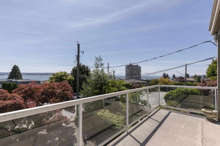 Photo 38 at 2319 Marine Drive, Dundarave, West Vancouver