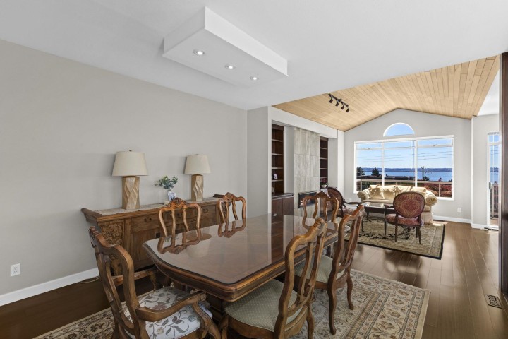 Photo 10 at 2319 Marine Drive, Dundarave, West Vancouver