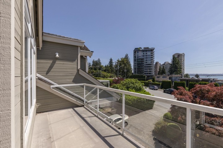 Photo 37 at 2319 Marine Drive, Dundarave, West Vancouver