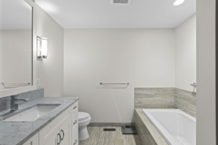 Photo 21 at 2319 Marine Drive, Dundarave, West Vancouver