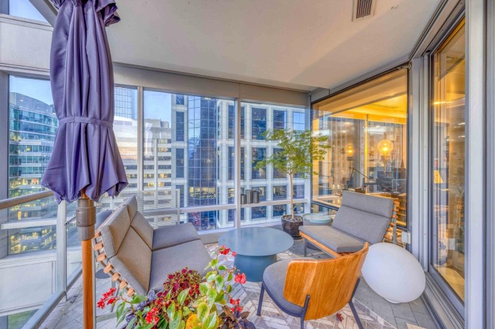 Photo 7 at 1702 - 1111 Alberni Street, West End VW, Vancouver West