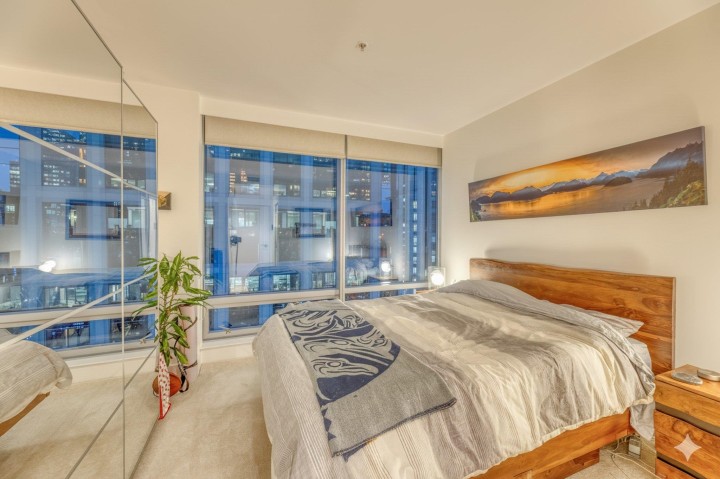 Photo 10 at 1702 - 1111 Alberni Street, West End VW, Vancouver West