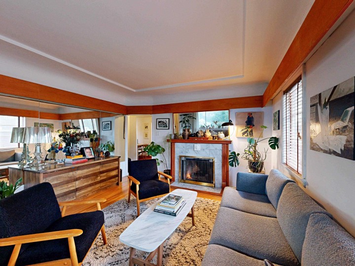 Photo 4 at 228 E 26th Avenue, Main, Vancouver East